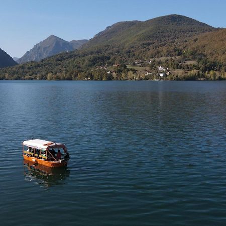 Rusticna Kuca Crvena Stena U Blizini Kucice Na Drini Bajina Basta Esterno foto